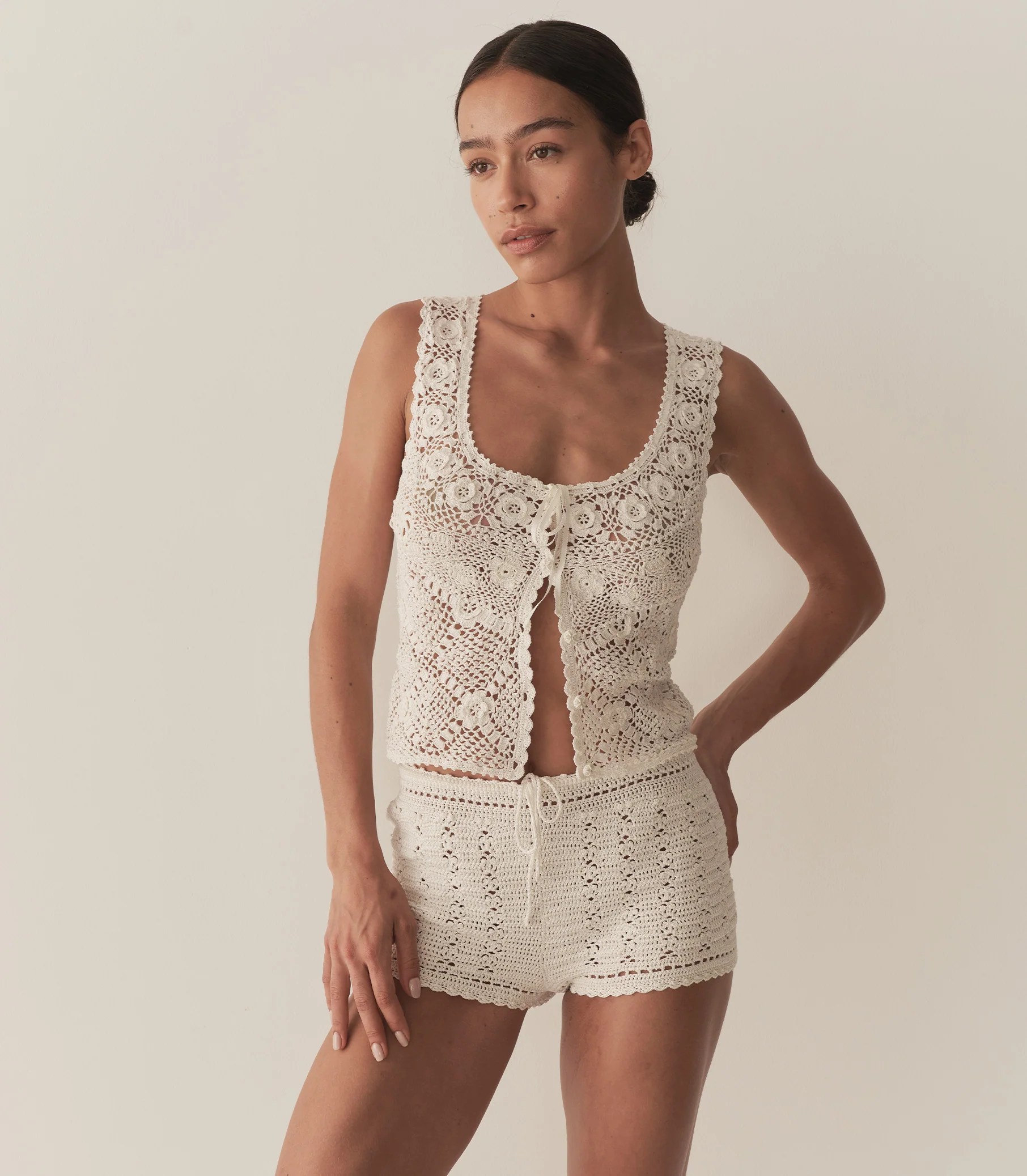 Swatches: JOANNE TOP